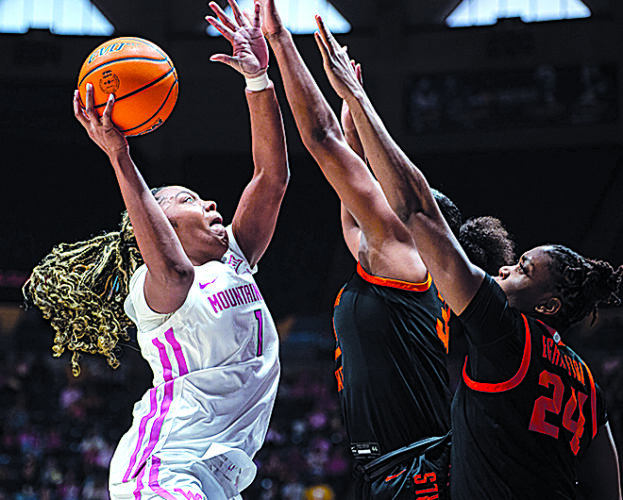 No. 19 WVU Women Bottle Up Oklahoma State, 72-40